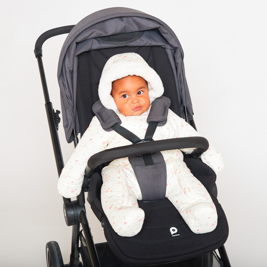 Combi-pilote imprimé fleuri pour bébé fille avec finitions différentes selon l'âge 