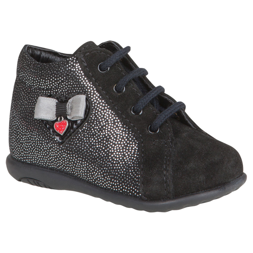 Bottillons en cuir imprimé pois à lacets et patch coeur 