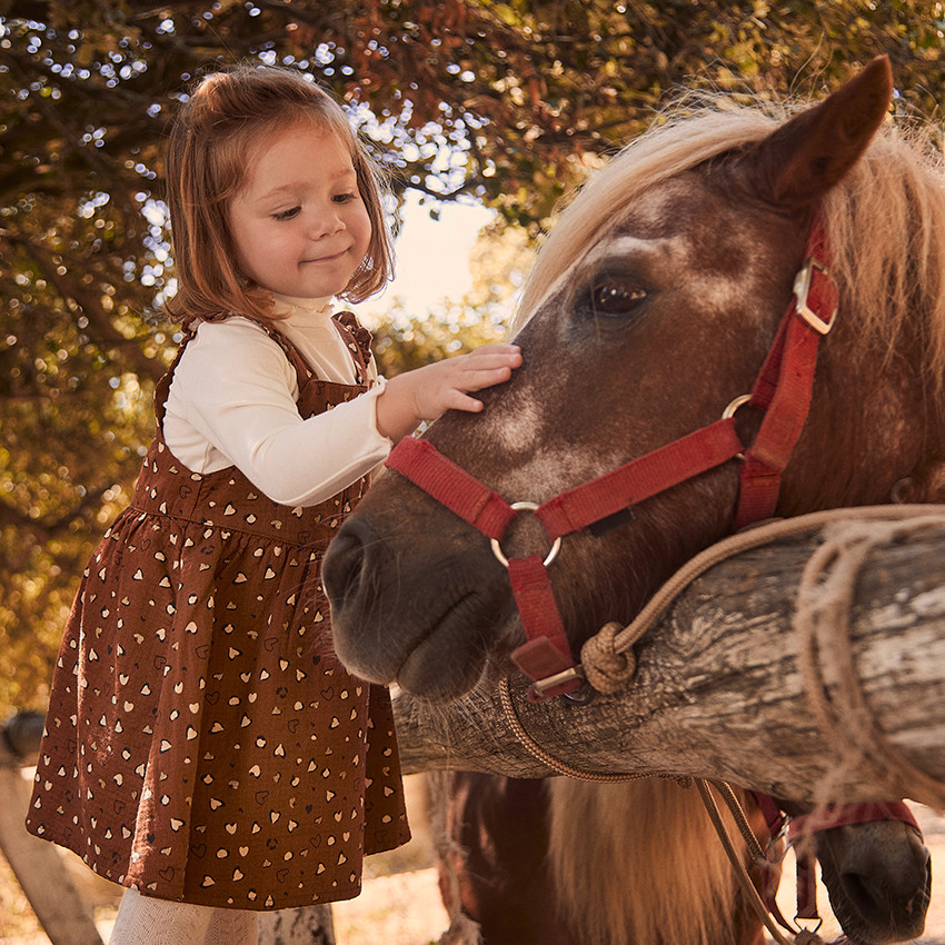 Ensemble sous-pull + robe imprimée cœurs pour bébé fille 