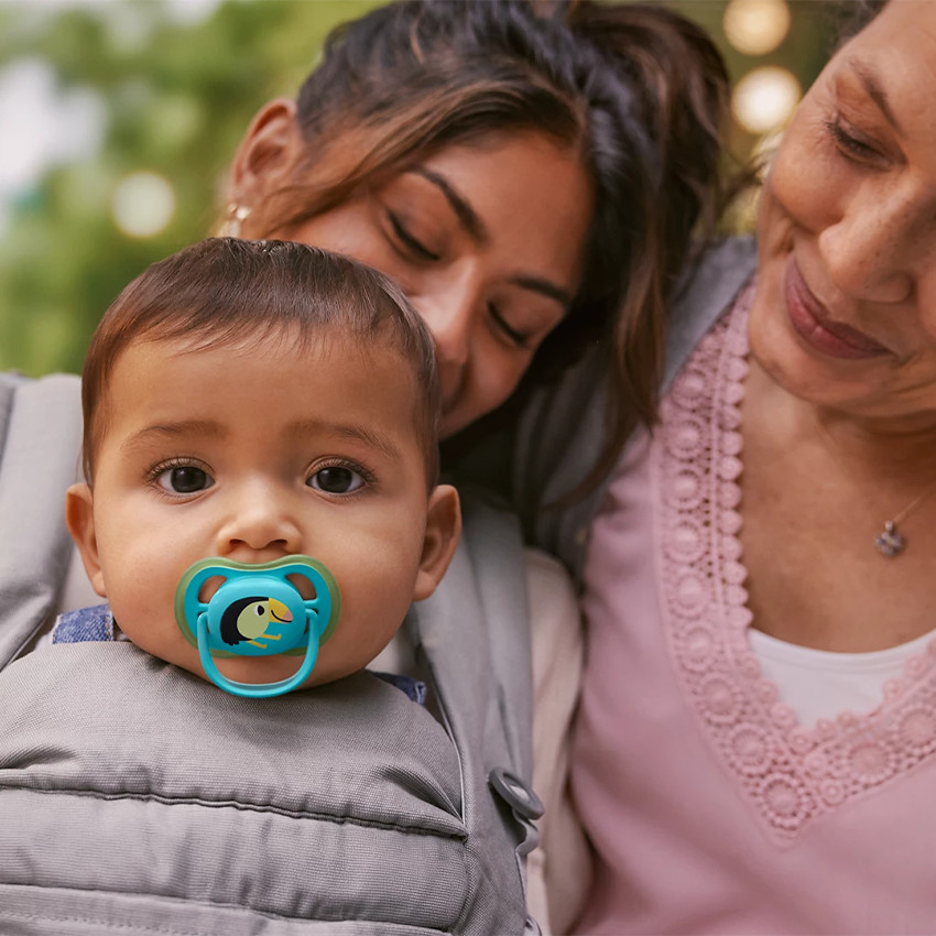 Lot de 2 sucettes silicone 6-18M Ultra Air décorées (lot aléatoire) 