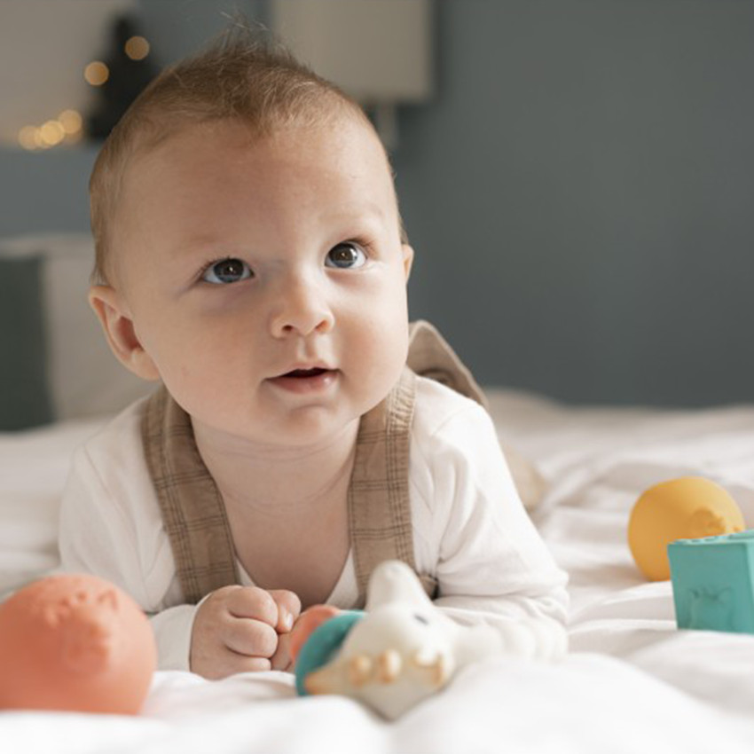 Coffret d'éveil 1er âge So'Pure avec anneau + cubes + balles 