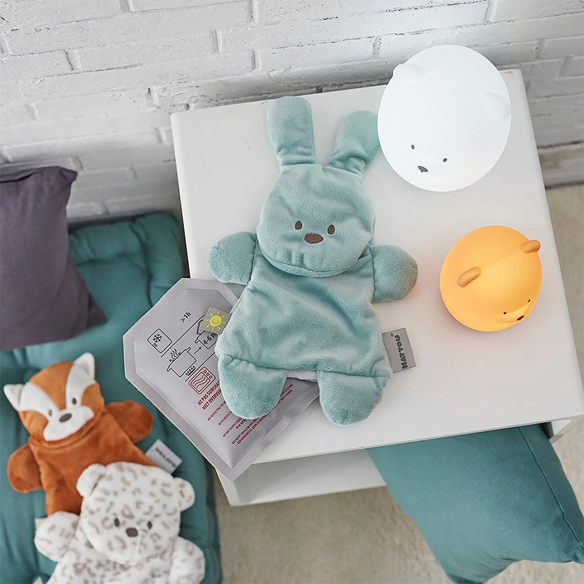 Doudou bouillotte lapin Buddiezzz bleu 