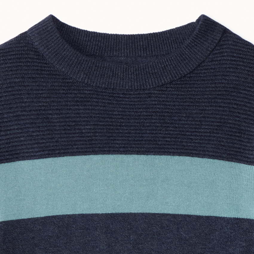 Pull manches longues rayé en tricot garçon 