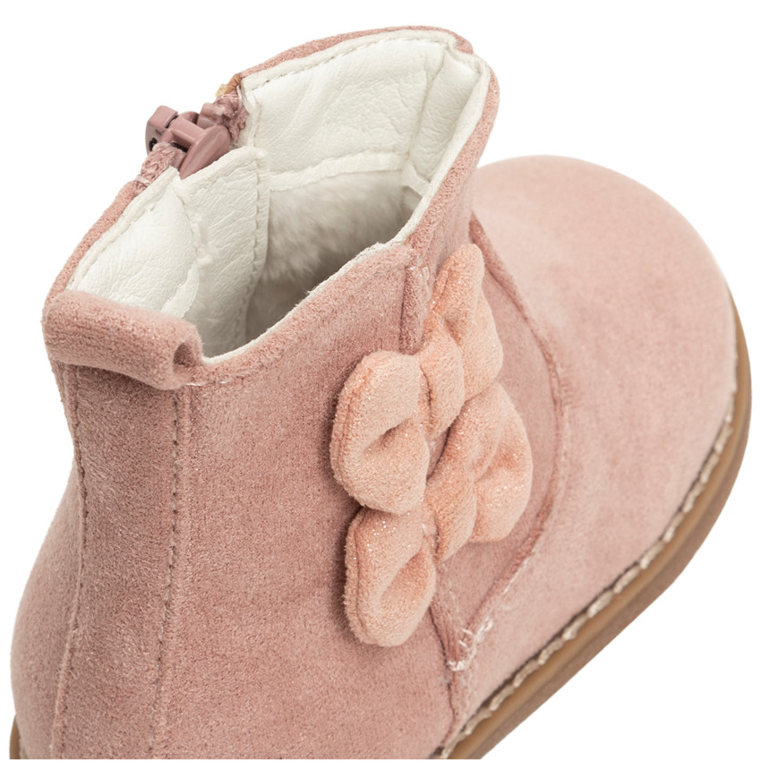 Bottillons effet daim à noeuds pour bébé fille 