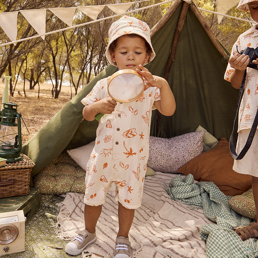 Combinaison courte en tetra imprimé vacances pour bébé garçon 