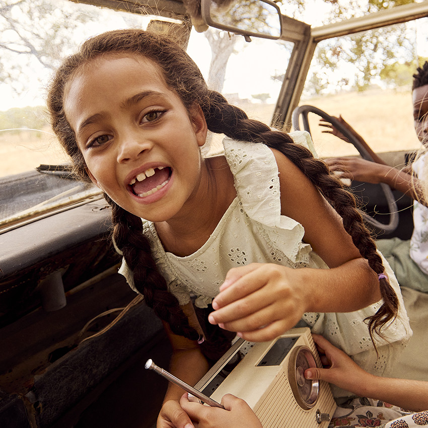 Combinaison longue en broderie anglaise pour fille 