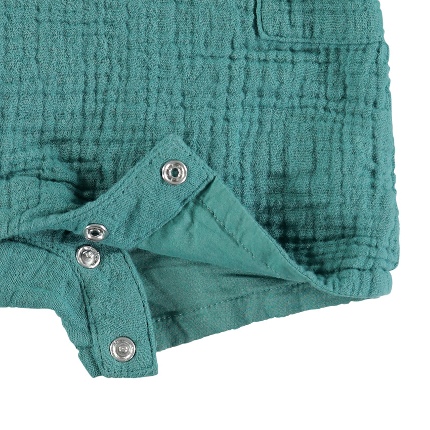 Ensemble t-shirt et salopette en gaze de coton bébé garçon 