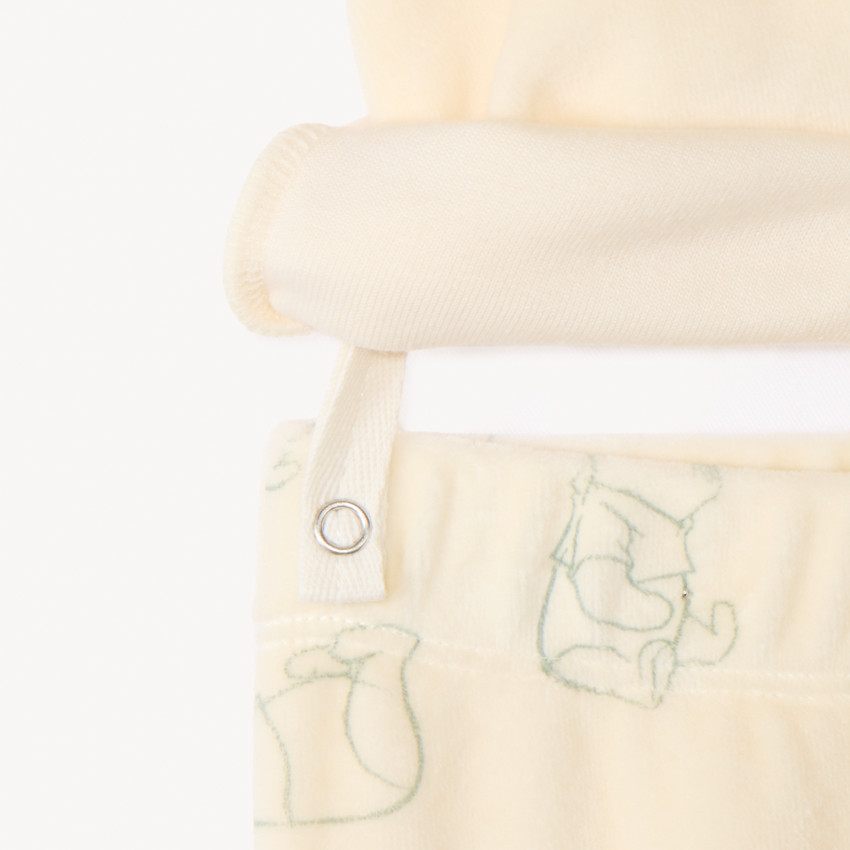 Pyjama en velours Winnie Disney pour bébé garçon avec finitions différentes selon l'âge 