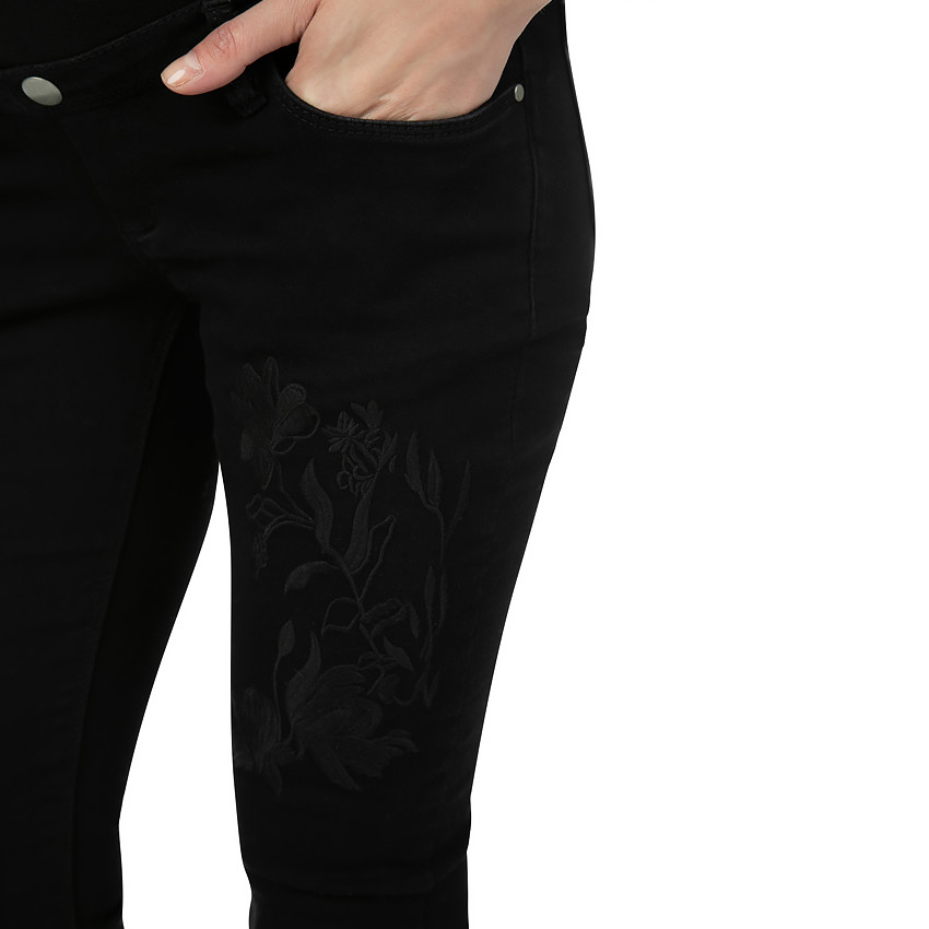 Jeans de grossesse avec bandeau haut et fleurs brodées 