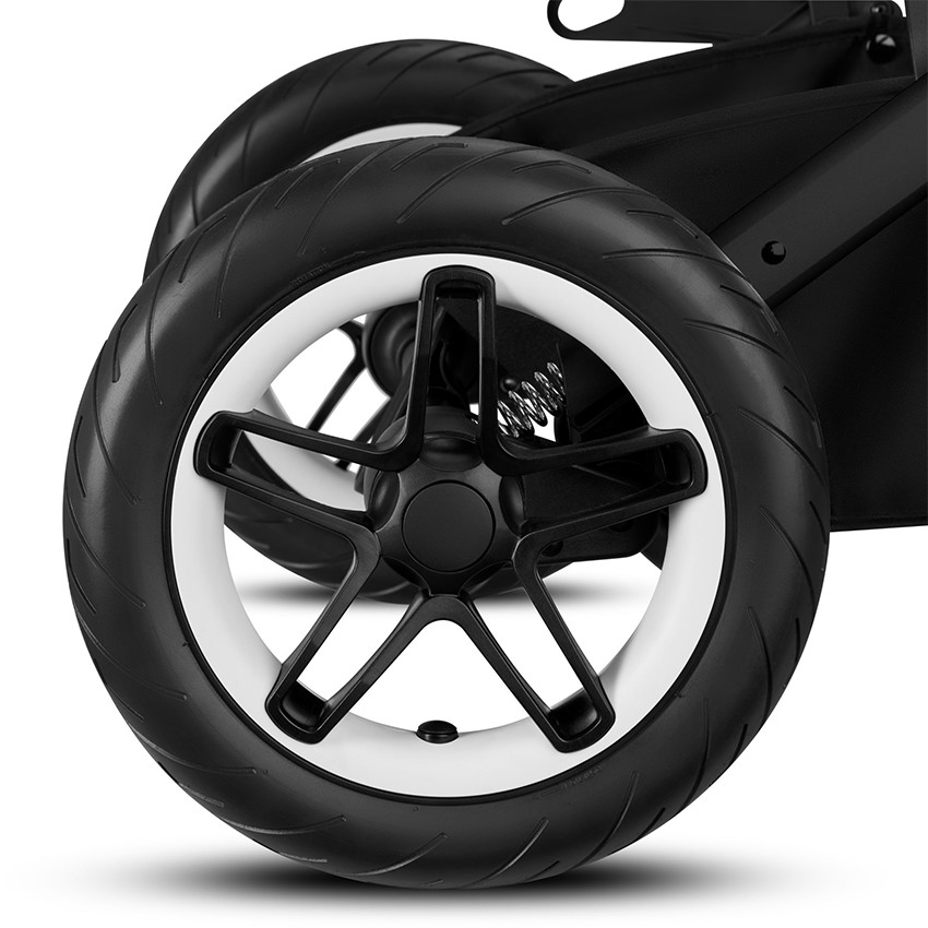 Poussette Talos S Lux - Châssis Black - Siège Deep Black Main Poussette Talos S Lux - Châssis Black - Siège Deep Black