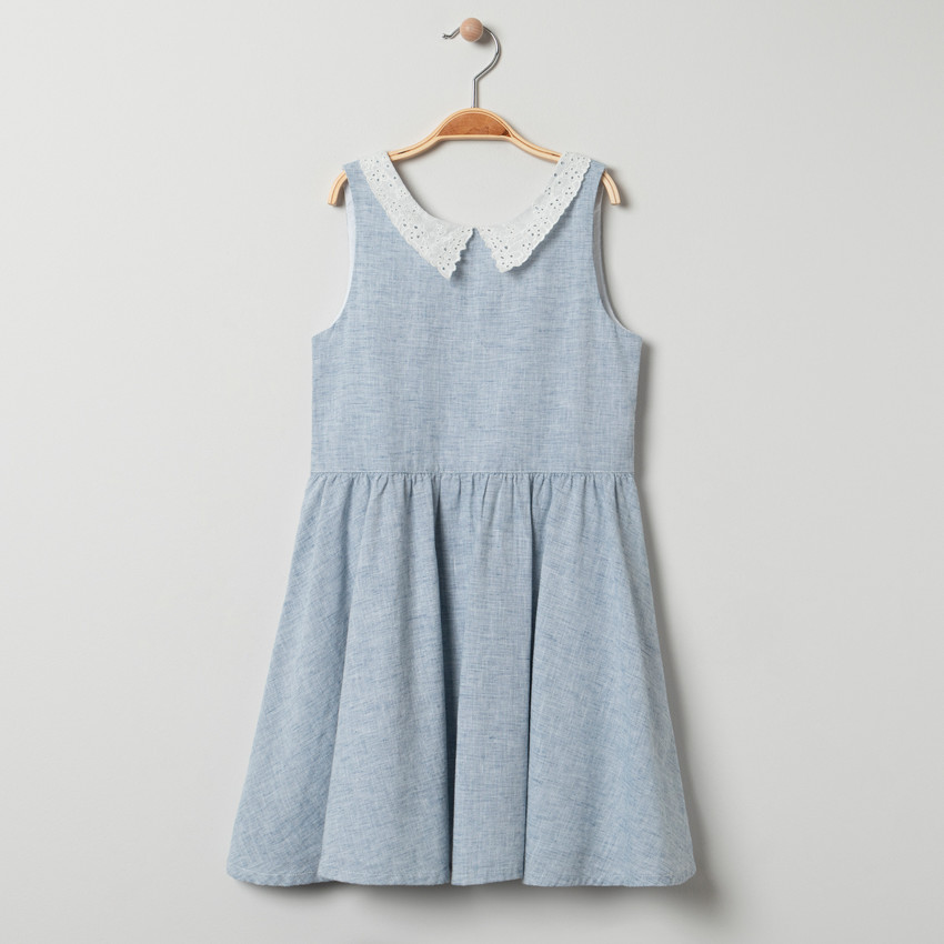 Robe de cérémonie en coton et lin à col en broderie anglaise  
