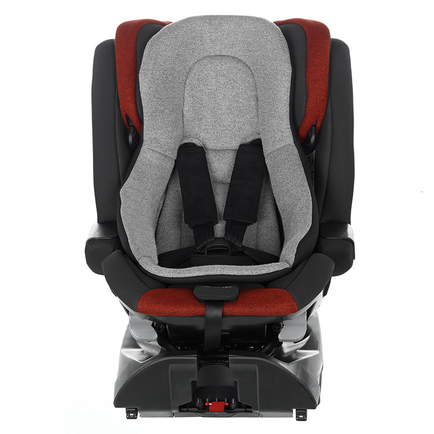 Siège auto Groowy + coque Nest i-Size - Jet Black Main Siège auto Groowy + coque Nest i-Size - Jet Black
