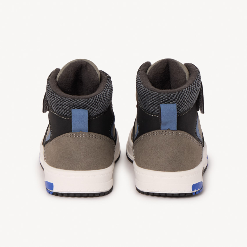 Bottillons taupe à col velours avec lacets et velcros pour bébé garçon  