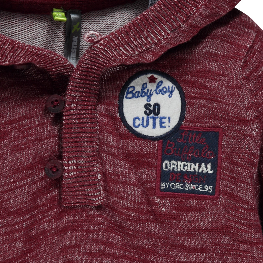 Pull à capuche en tricot avec badges patchés 