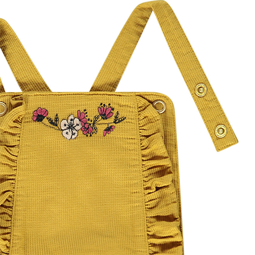 Salopette courte en coton armuré avec broderie pour bébé fille 