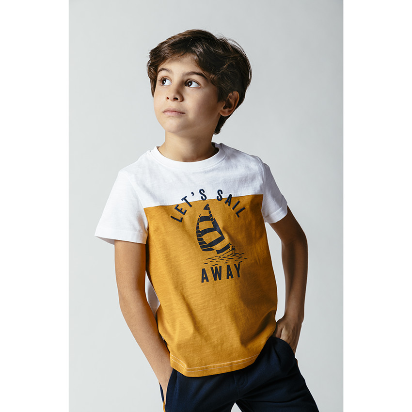 Ensemble avec t-shirt print bateau et bermuda 