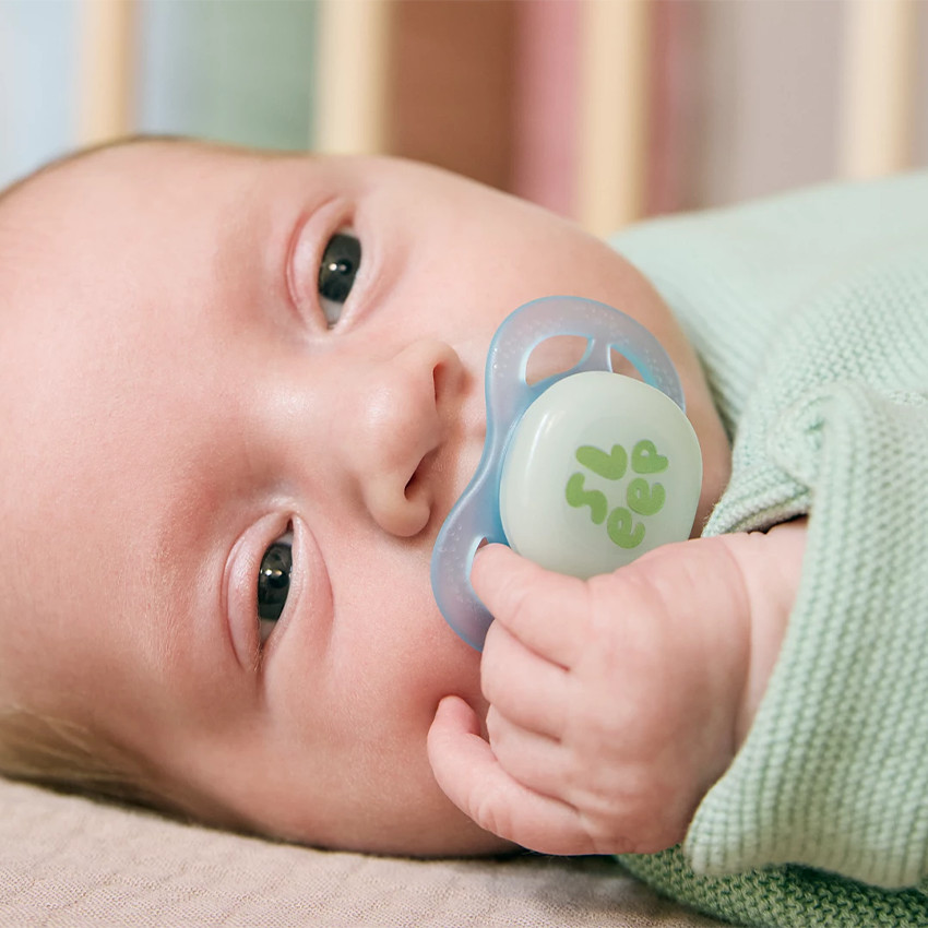 Lot de 2 sucettes silicone 0-2M Ultra Start nuit décorées 