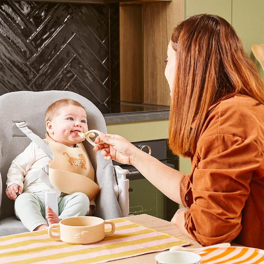 Cuillère et anneau de dentition beige 