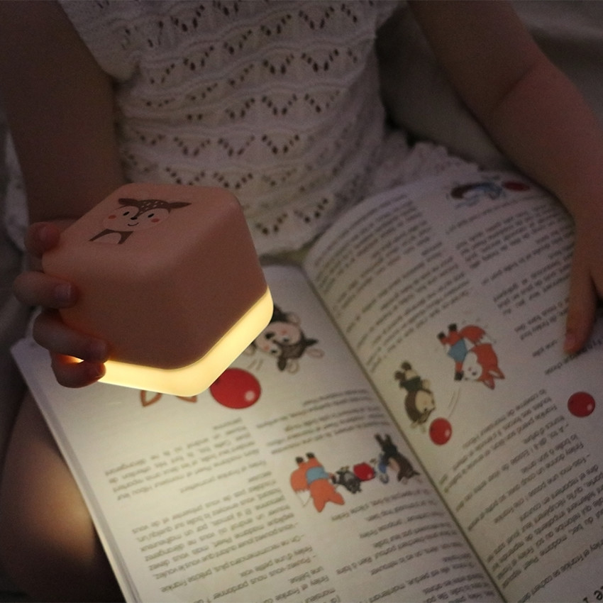 Veilleuse nomade 2 en 1 Cube B Finley le faon jaune 