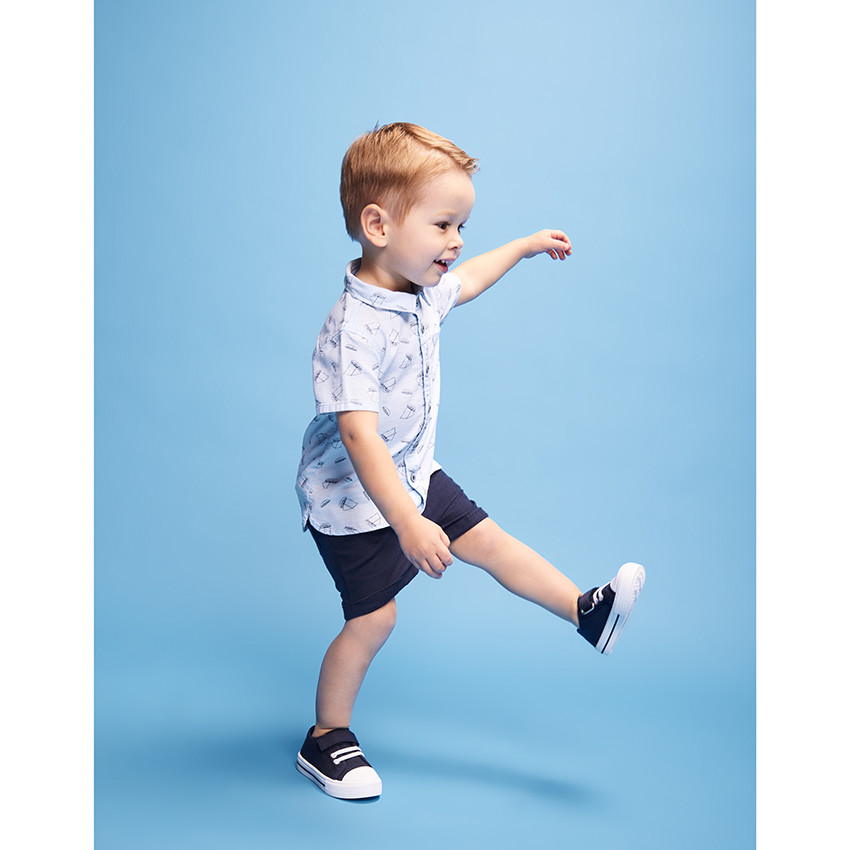ensemble chemise imprimé bateaux et bermuda en toile pour bébé garçon - bleu marine