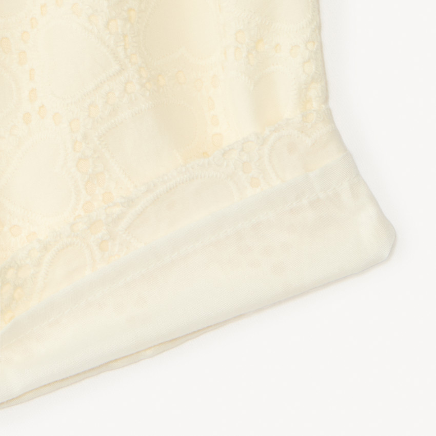 Short uni en broderie anglaise et nœud fantaisie pour bébé fille  