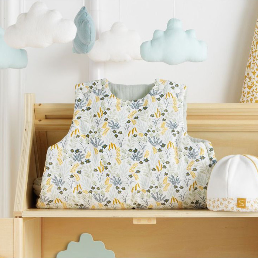 Gigoteuse sans manches ouatinée Promenons-nous naissance - Motif Végétal 