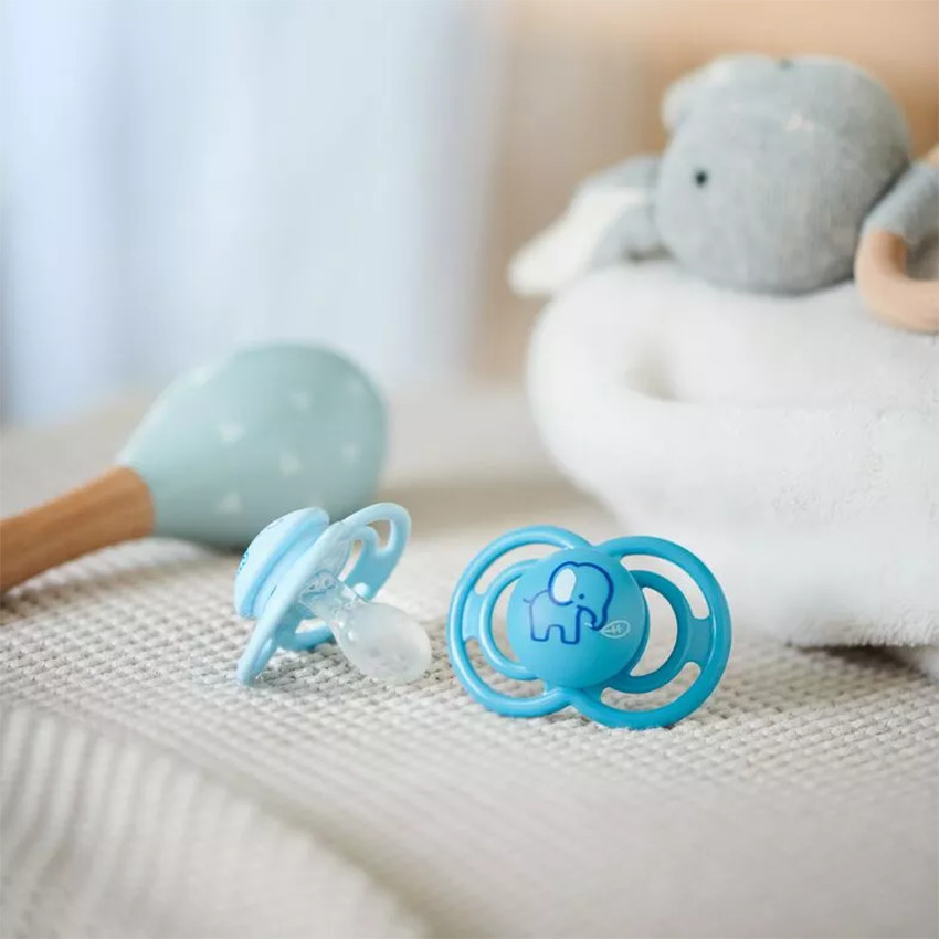 Lot de 2 sucettes silicone Perfect 18M+ animaux (modèle aléatoire) 