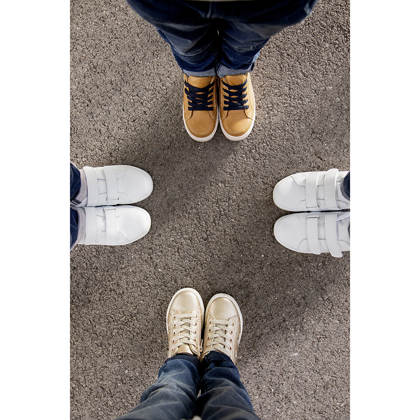 Baskets basses à scratch et empiècement contrasté pour enfant fille 