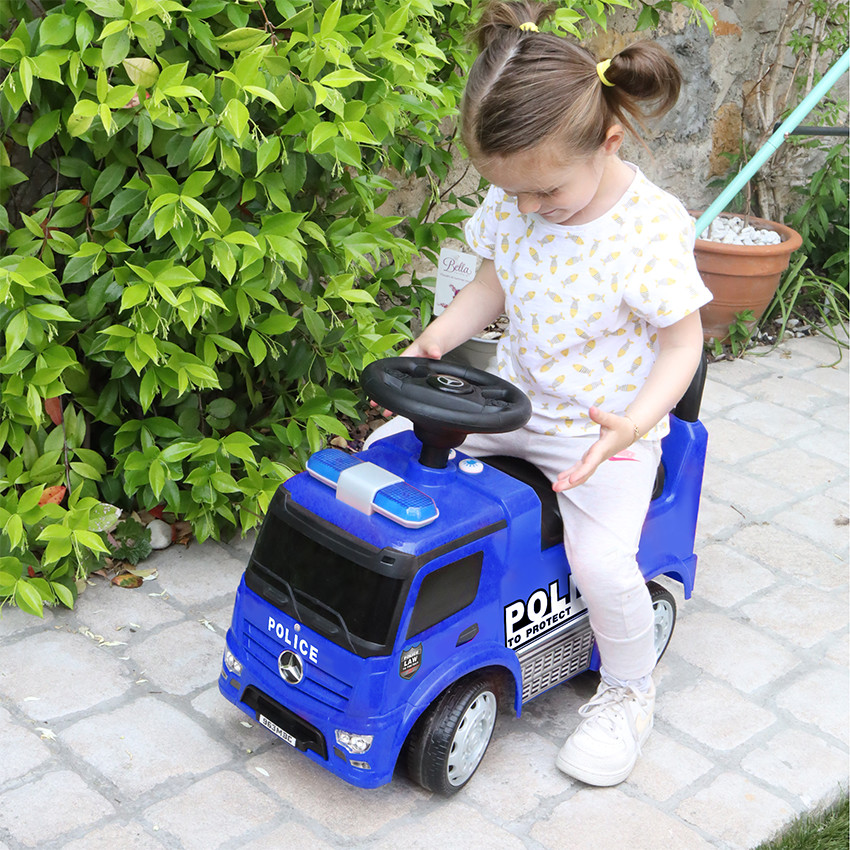 Porteur sonore et lumineux camion de police Mercedes Antos bleu 