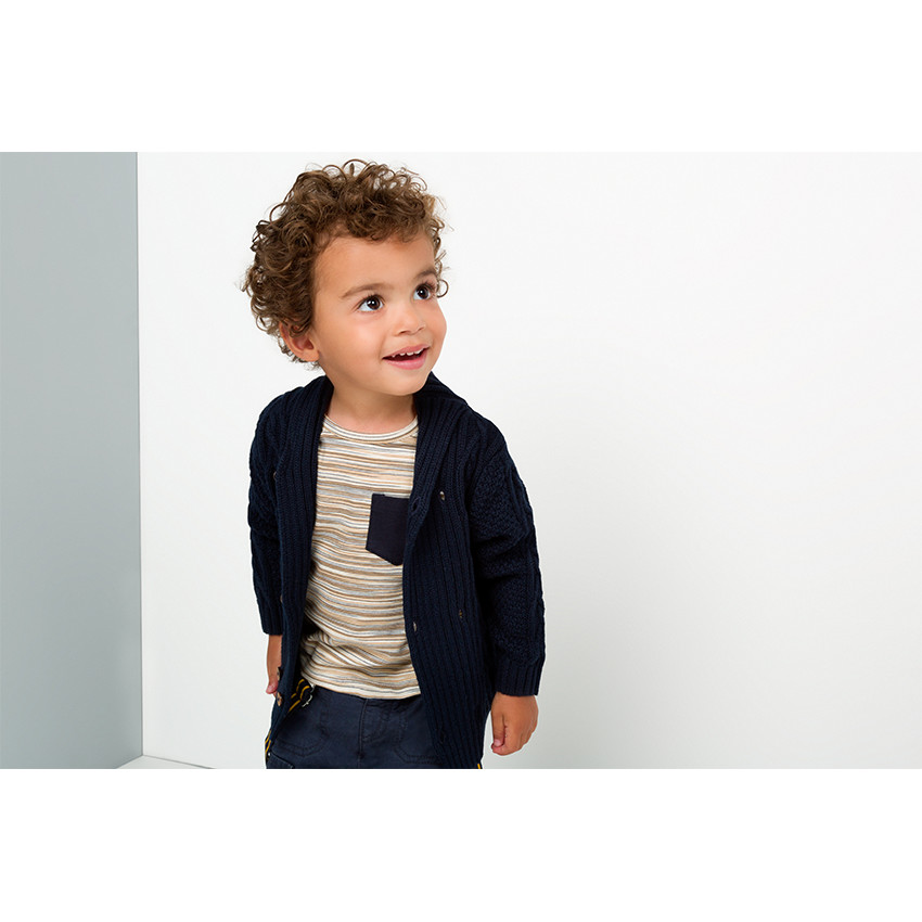 Gilet en tricot col châle 