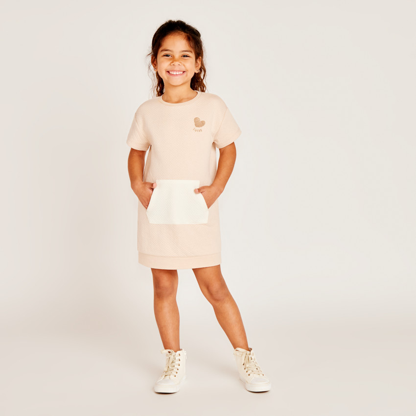 Robe manches courtes effet cloqué et brodée pour fille 