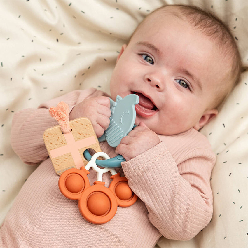 Jouet sensoriel en anneau d'activités Célébration 