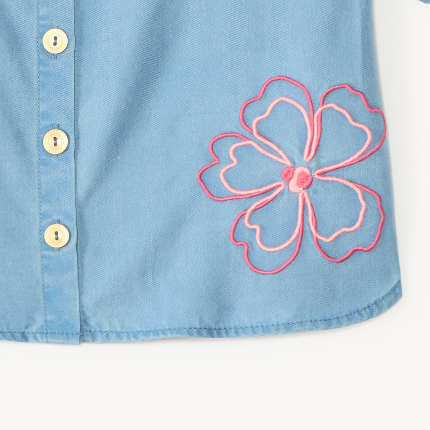 Chemise manches courtes épaules smockées fleurs en cording pour fille 