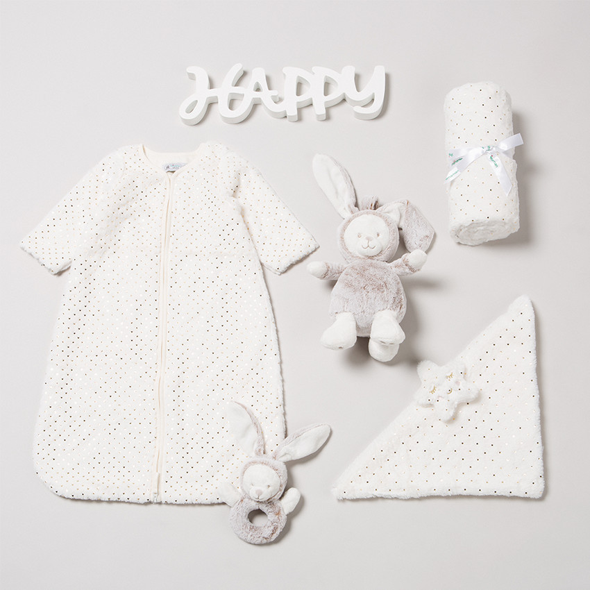 Hochet en sherpa forme lapin Main Hochet en sherpa forme lapin