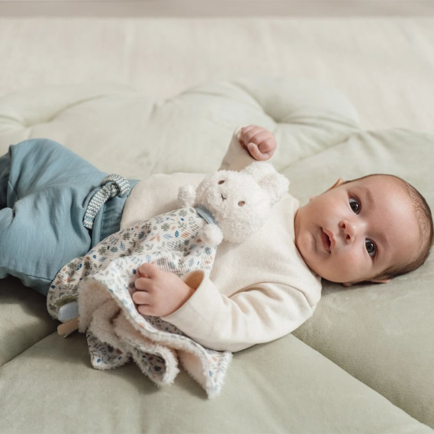 Doudou carré lapin Miffy imprimé fleuri Lucky Leaves  