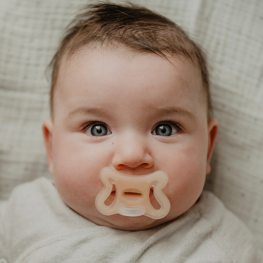 Sucette Zero.Zero avec tétine symétrique en silicone SX Pro Prématuré-2M light 